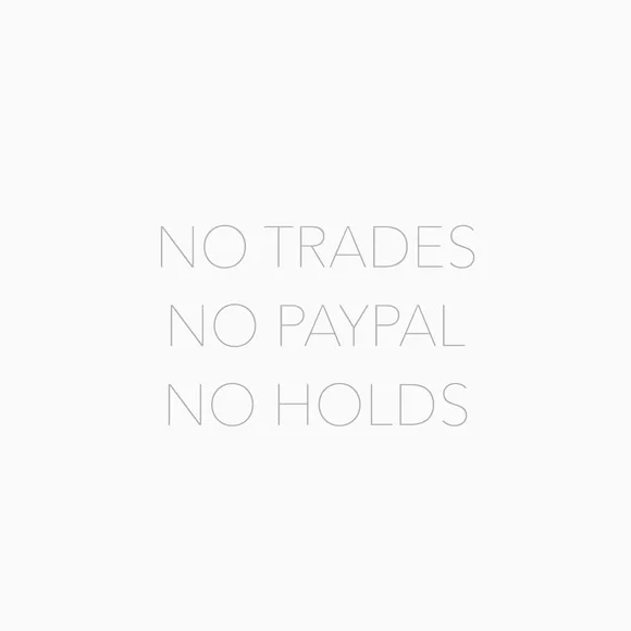 UGG Classic Studded Short Boot - Picture 7 of 7